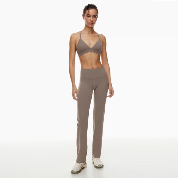 Hold-it™ atmosphere flare lo-rise legging NWOT - Picture 1 of 13